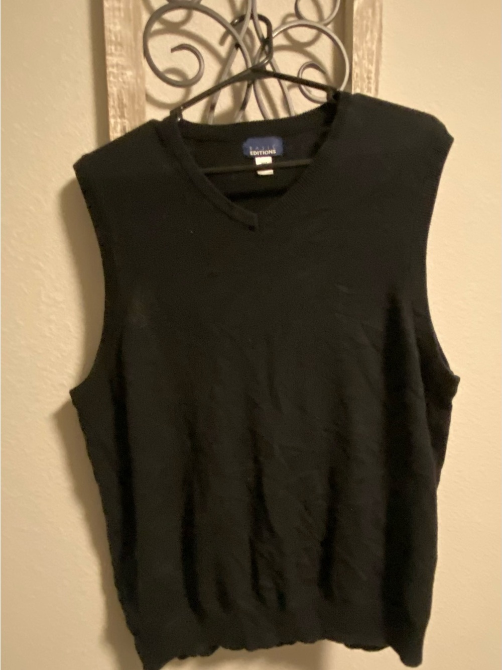 Black V-Neck Sleeveless Knit Sweater Vest